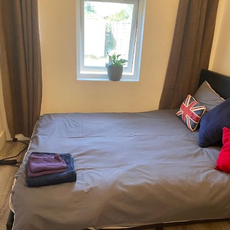 טדינגטון Stunning Twickenham Rugby Studio Flat מראה חיצוני תמונה