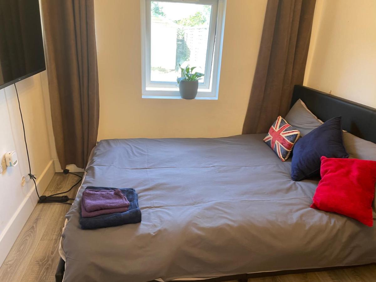 טדינגטון Stunning Twickenham Rugby Studio Flat מראה חיצוני תמונה